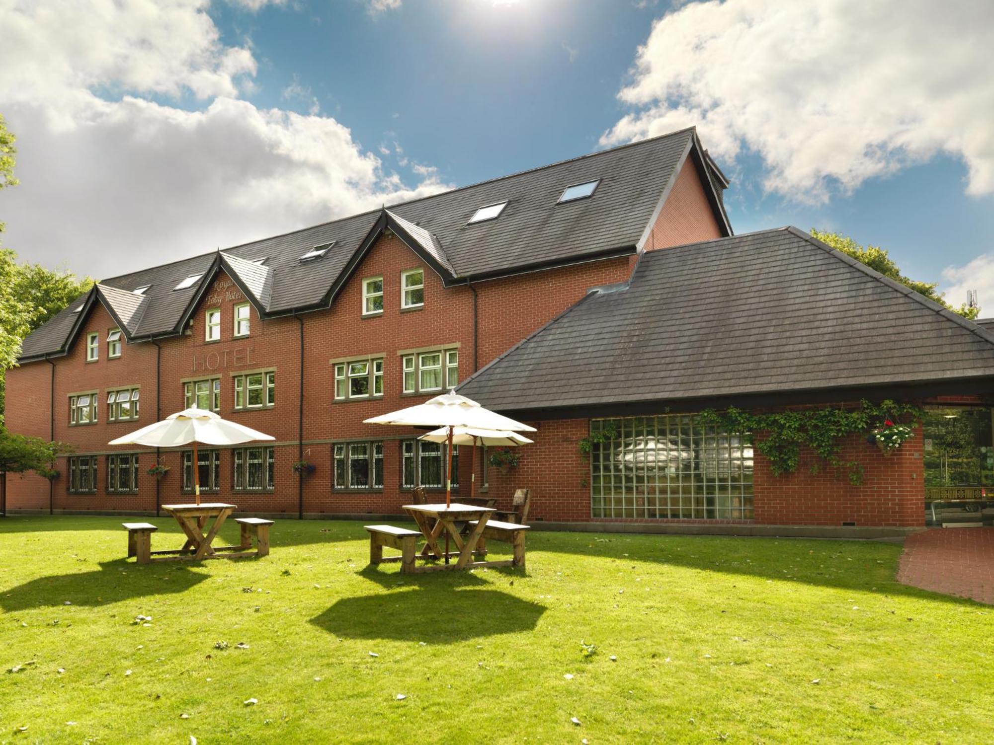 The Royal Toby Hotel Rochdale Buitenkant foto