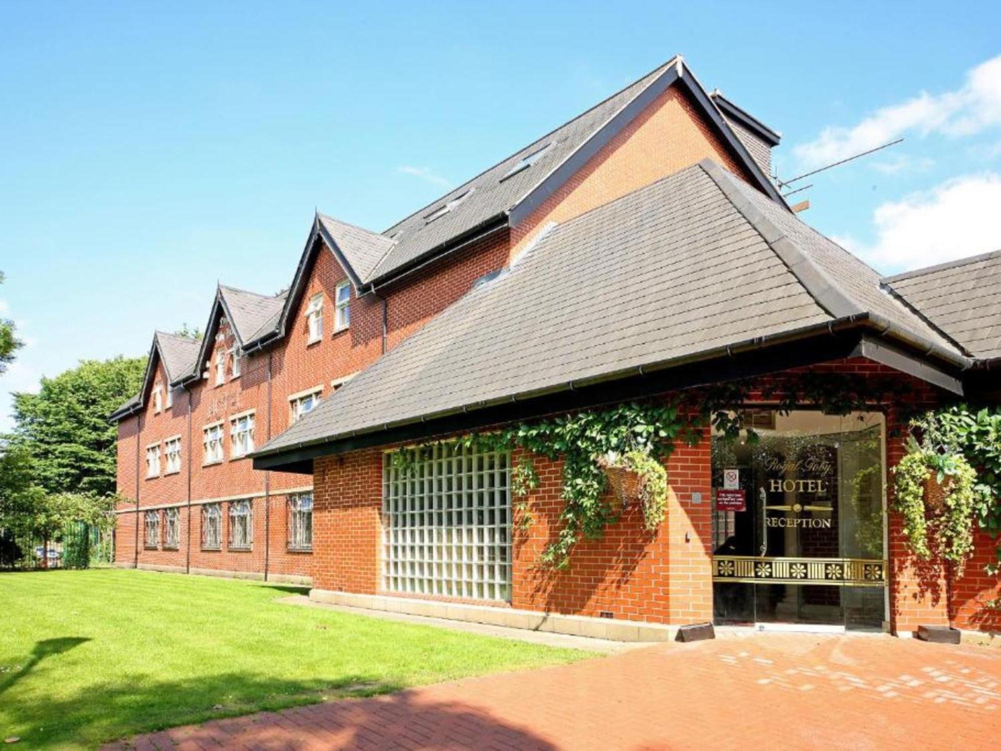 The Royal Toby Hotel Rochdale Buitenkant foto