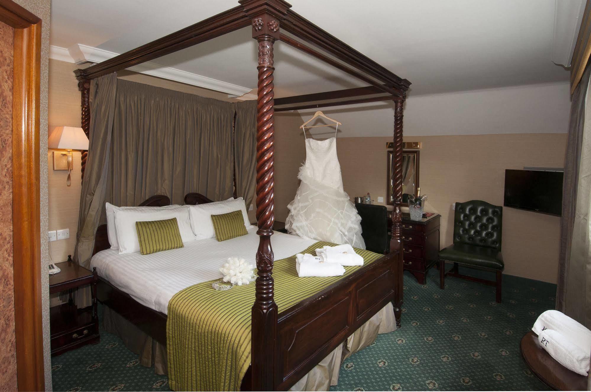 The Royal Toby Hotel Rochdale Buitenkant foto
